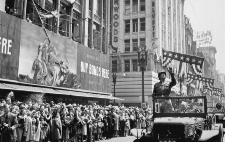 patton la parade 1945