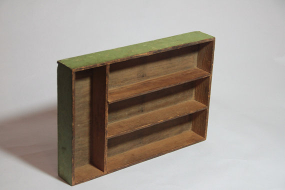 vintage-wooden-organizer